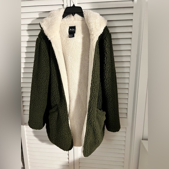 Me Jane Oversized Sherpa Fleece Size Medium - Picture 4 of 5